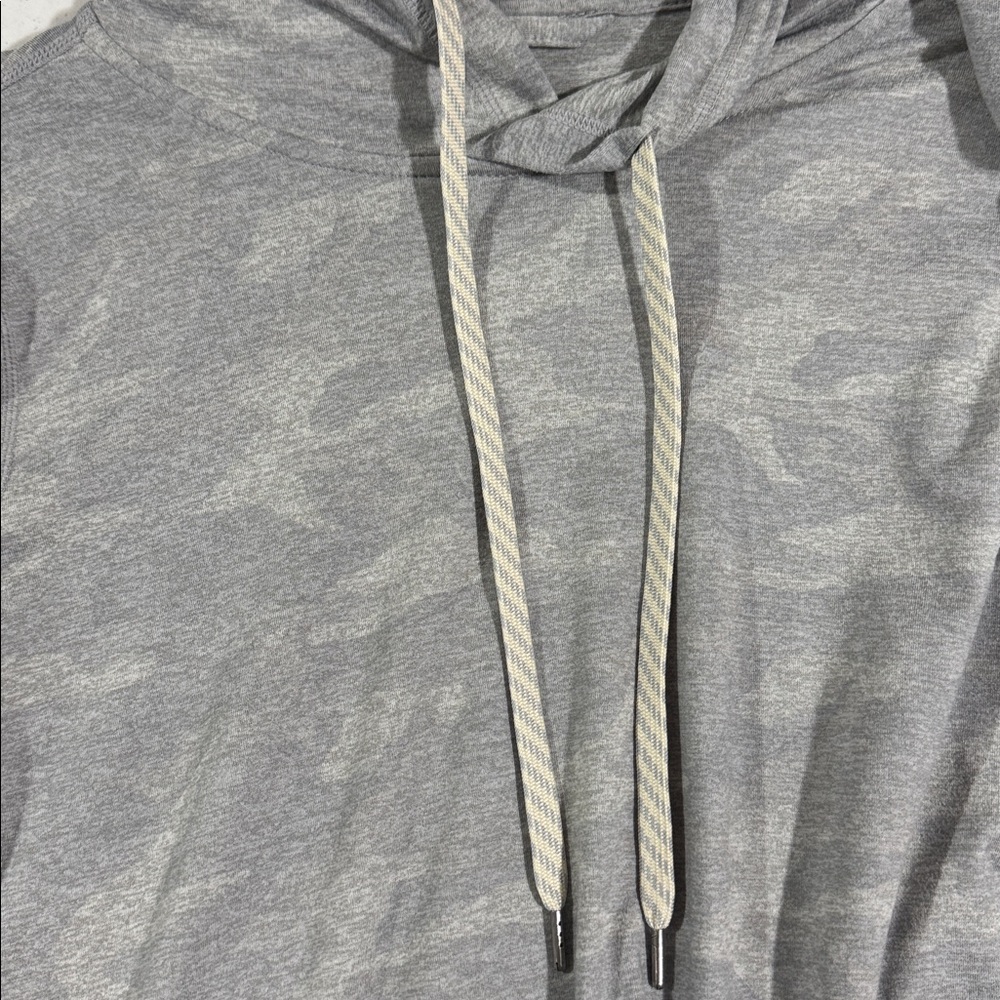 Vuori DreamKnit Essential Pale Heather Camo Hoodie Women’s Small - Picture 5 of 7